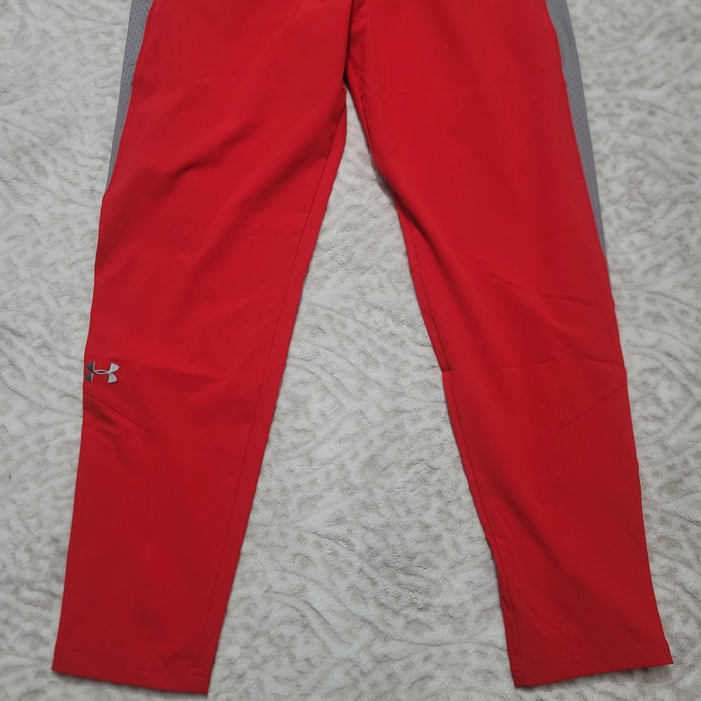 Under Armour Women's Woven Warm Up Pants Size M Red/gray NWT - Picture 3 of 16